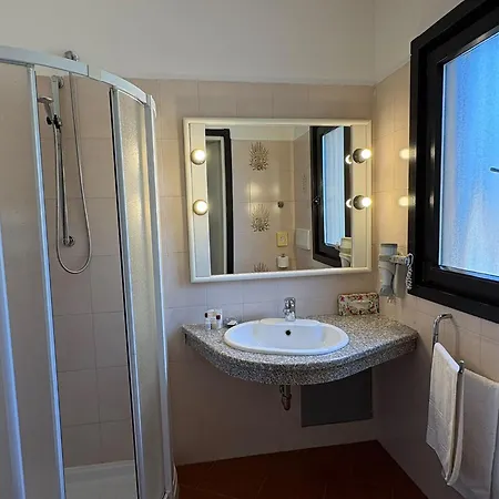 Hotel Mel 3*