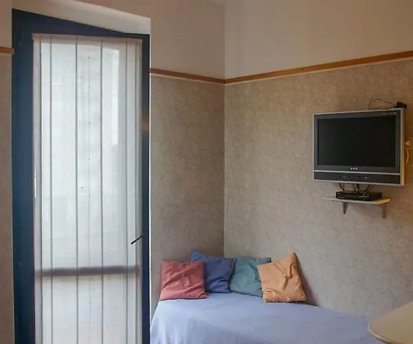 Mel Hotel 3*