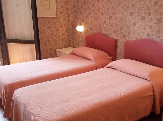Mel Hotel 3*